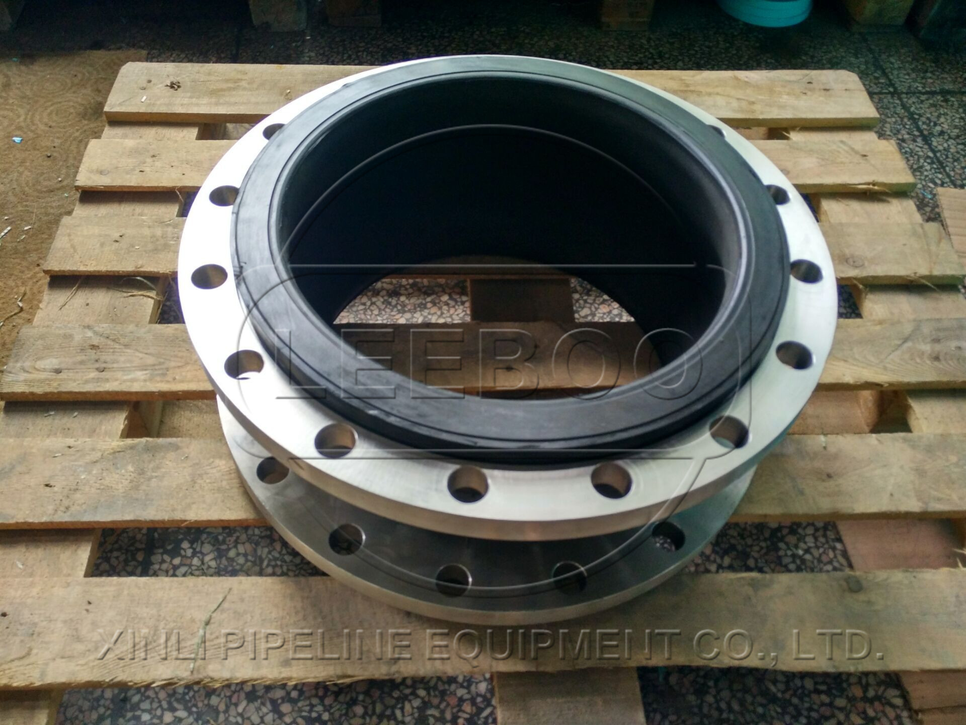 DN500单球体橡胶接头外贸发货图